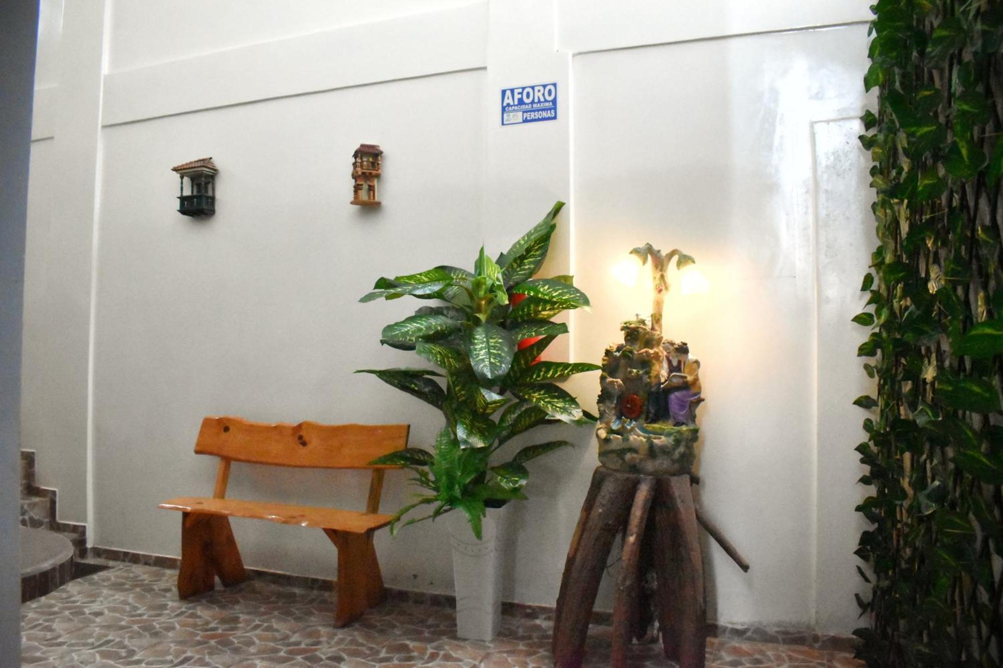 Suzet House Guest House Oxapampa Exterior photo